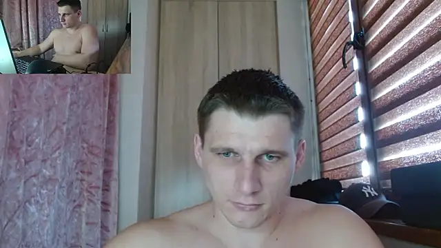 Poliglotjoe1 Chat XXX in diretta