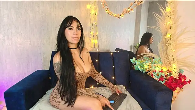 ValerySilva Adlı Modelin Canlı XXX Sohbeti