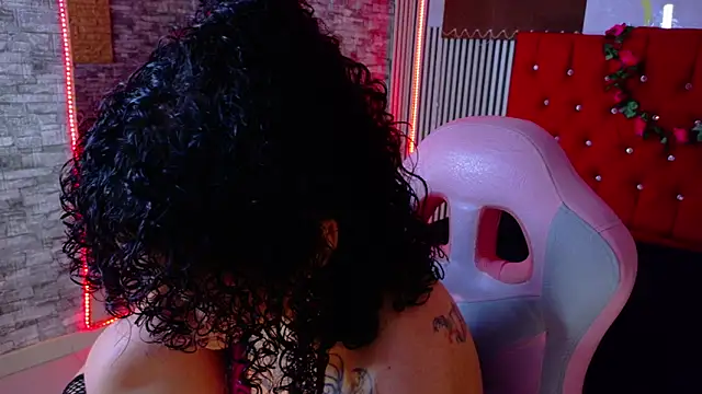 Онлайн чат XXX mia_hernnandez