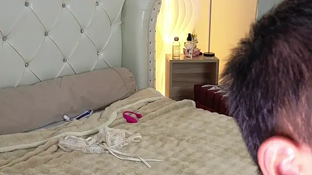 iwantbee: вебкам-шоу