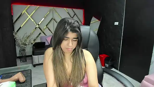 NahomiConnor_ 现场XXX聊天