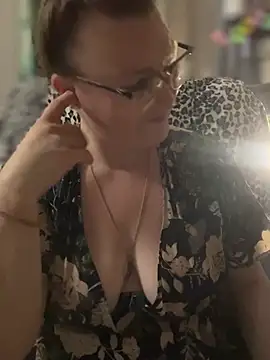 HTXBELLE 现场XXX聊天