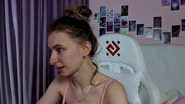 kaleriyaa_'s Live XXX Chat