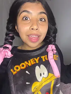 Chat +18 de Diane_Ritz ao vivo