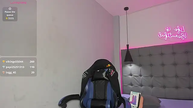 scarletcherry18 现场XXX聊天