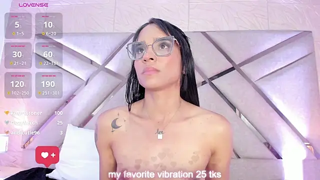 sophie_pariss লাইভ XXX চ্যাট