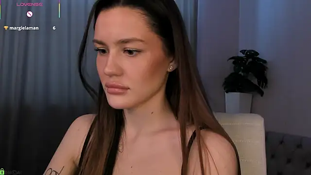 Aria_Mila Chat XXX live