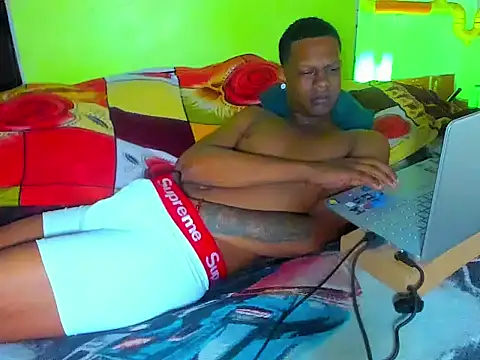 Czat XXX na żywo – aunstin_farid1