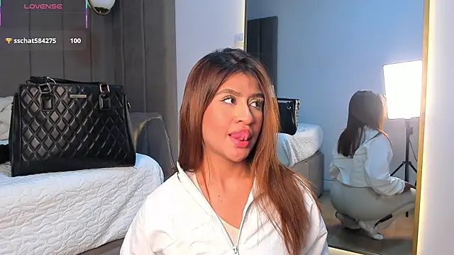 Elise_Diamond Obrolan Langsung XXX