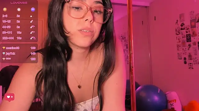 Živý XXX chat Evie-Luna