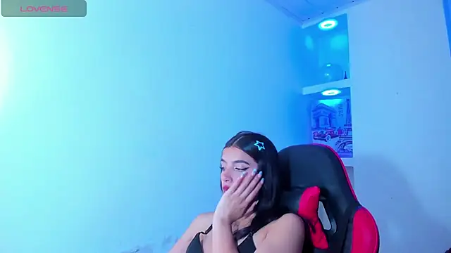 honeyluxe_ Live XXX Chat