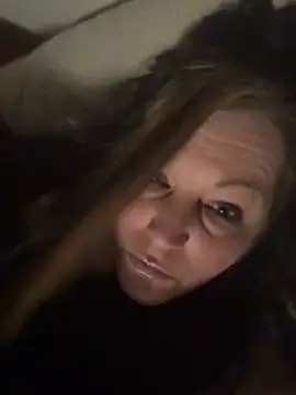 Chat XXX en directo de Queenemerald