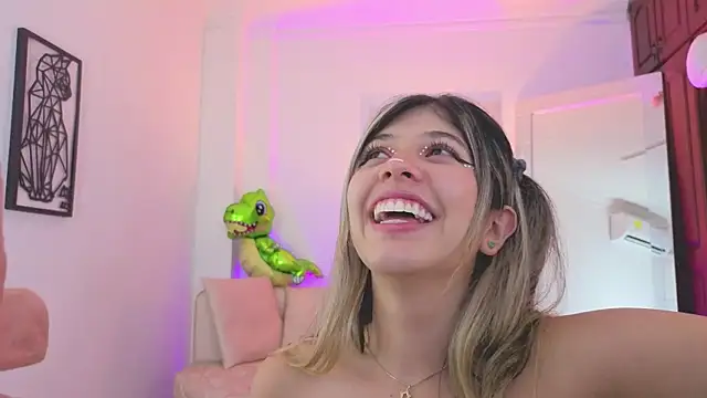 XXX chat uživo modela NATAASHA___