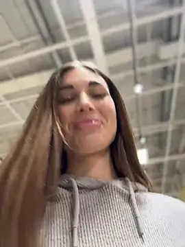 Charming_Ritta élő XXX-chatje