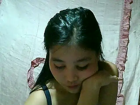 SexyAsianPussy4u Show in webcam