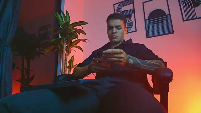 ALPHA_DOMINUS_ Webcam Show