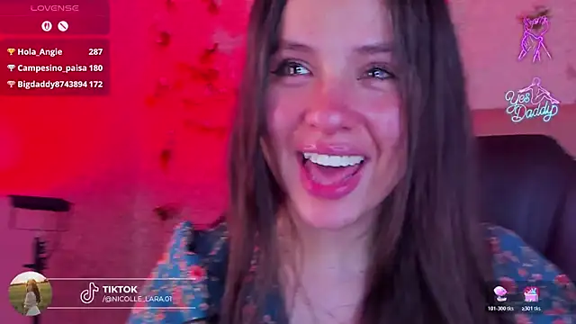 Kitty_Rose_CS: онлайн-секс-чат