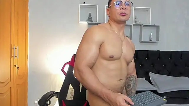 tyler_hank01 Show Webcam