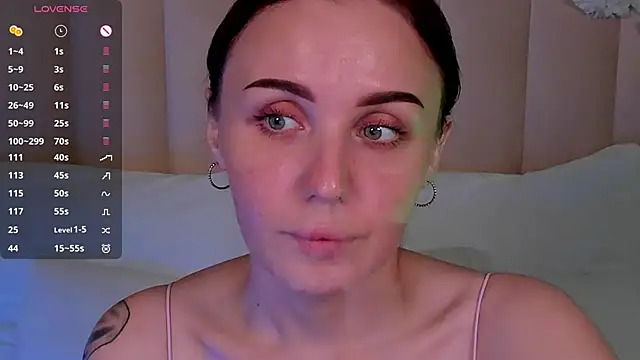 แชท XXX สดของ LianaFord