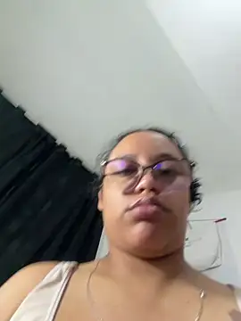 tokio_angel Adlı Modelin Canlı XXX Sohbeti