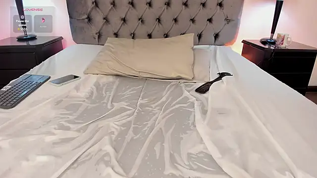 Chat +18 de Kiri_Black_ ao vivo