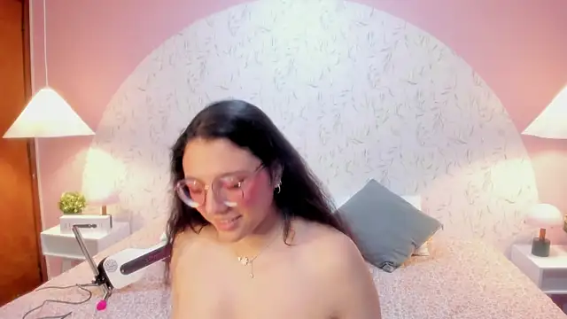 Angelie_Rosebrm Chat XXX in diretta