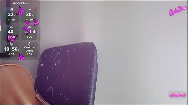 Valeria_Linares élő XXX-chatje