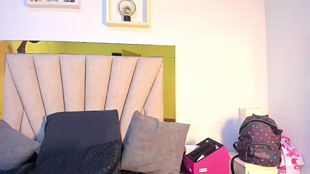 vahiolet_fuentes Chat XXX in diretta