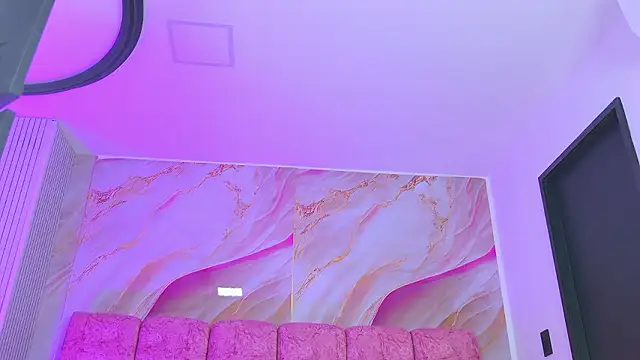 Онлайн чат XXX emmacurvy