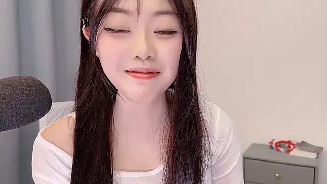 smalldaisy Adlı Modelin Canlı XXX Sohbeti