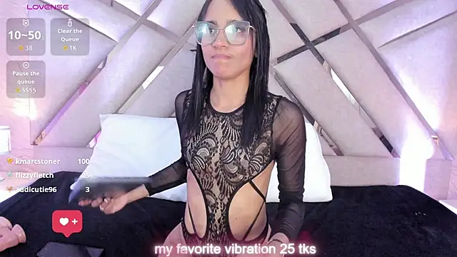 Czat XXX na żywo – sophie_pariss