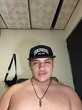 boy_jasson: απευθείας συνομιλία ΧΧΧ