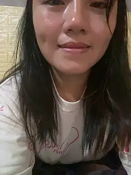 Annaxyz 网络视讯表演