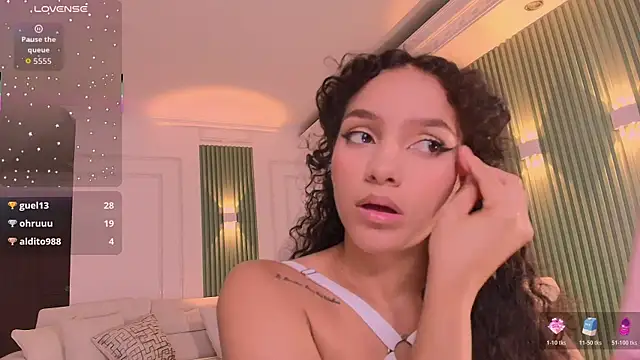 anahi_curlie1 即時 XXX 聊天