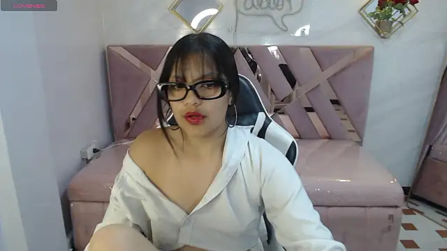 Chat +18 de susan_ch1 ao vivo