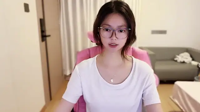 tiantian-vvv Show Webcam