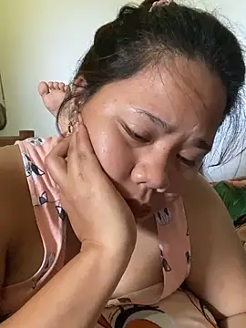 Czat XXX na żywo – _UrSingleMamiBella_