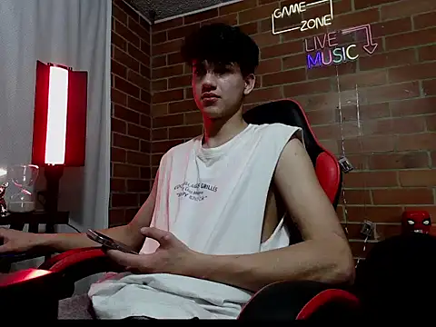 Kurtt__ Adlı Modelin Canlı XXX Sohbeti