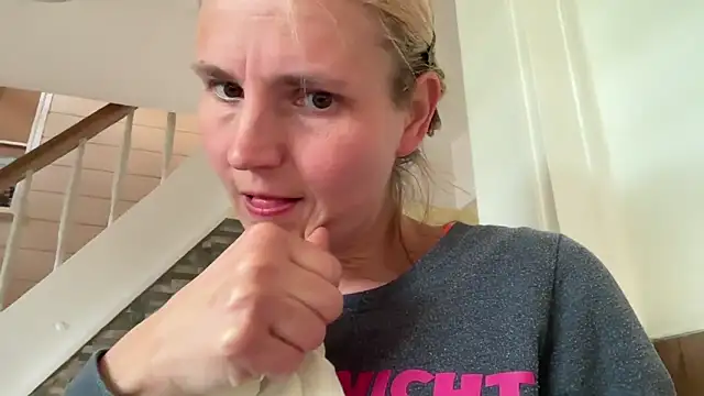 s-te-fan-i – webcam-show