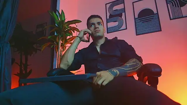 Živý XXX chat ALPHA_DOMINUS_