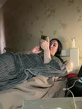 Naughtbaby_2025 Adlı Modelin Canlı XXX Sohbeti