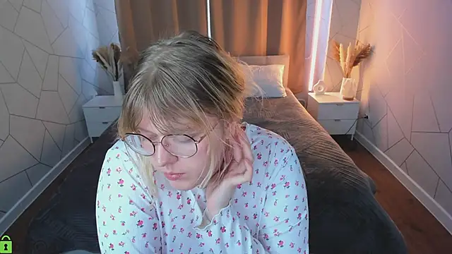 Czat XXX na żywo – luna_c0ra