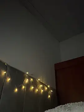 Izobeth Live XXX-chat