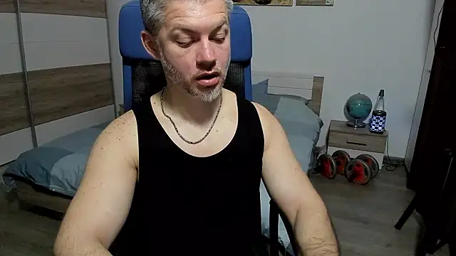 RobbyShawz Chat XXX in diretta