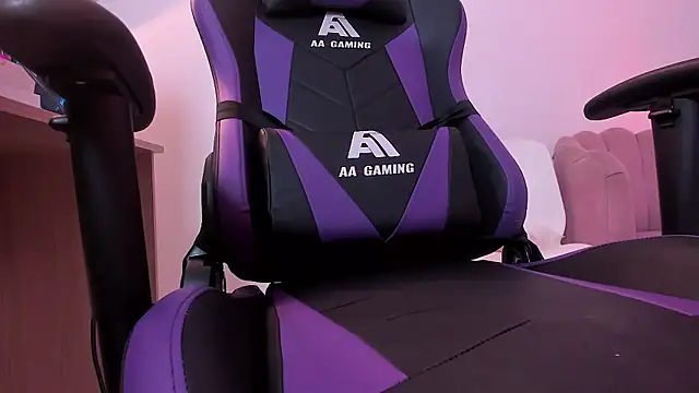 Miacorner_'s Live XXX Chat