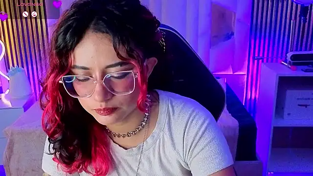 Chat +18 de kristen_tay ao vivo