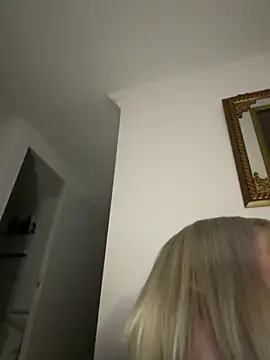 دردشة lanahot-77 الجنسية المباشرة