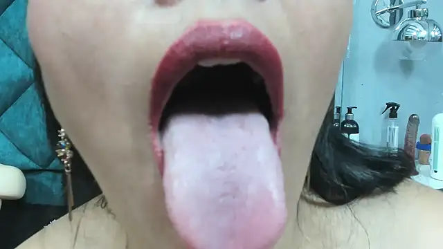 PENELOPELEWISs 即時 XXX 聊天