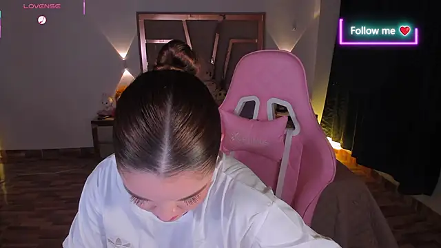 แชท XXX สดของ lunaarose