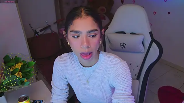 BrunetteAdams001 Live XXX-chat